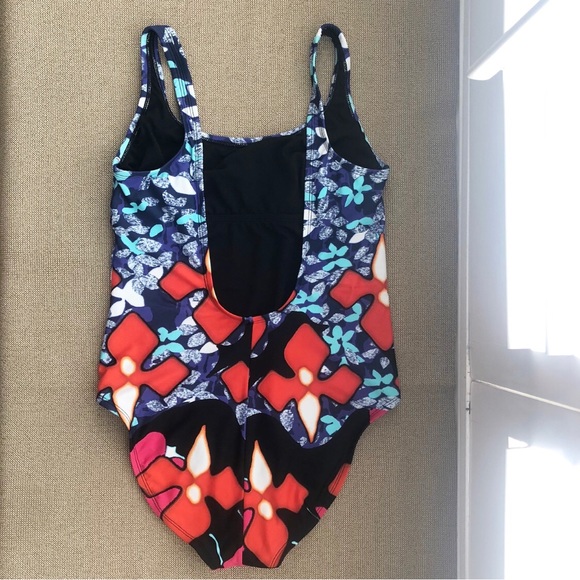 Peter Pilotto for Target Swimsuit - Picture 4 of 5